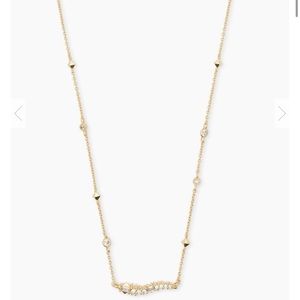 Kendra Scott “Kim” necklace in gold